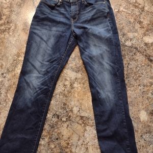 Modern Slim Jeans